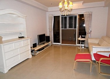 整层住家出租,三房二厅二卫二阳台,布达佩斯社